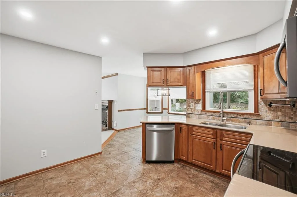 1252 Eagle WAY, VIRGINIA BEACH VA 23456 thumb 12
