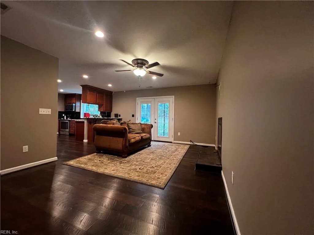 754 E Little Back River RD, HAMPTON VA 23669 thumb 11