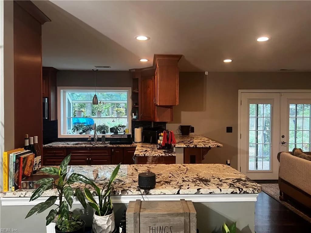 754 E Little Back River RD, HAMPTON VA 23669 - Photo 3