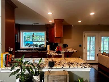 754 E Little Back River RD, HAMPTON VA 23669 thumb 3