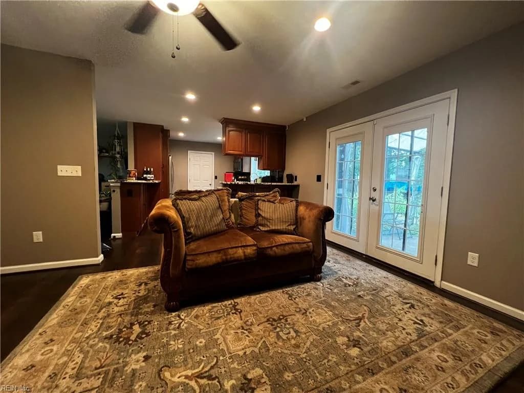 754 E Little Back River RD, HAMPTON VA 23669 thumb 10