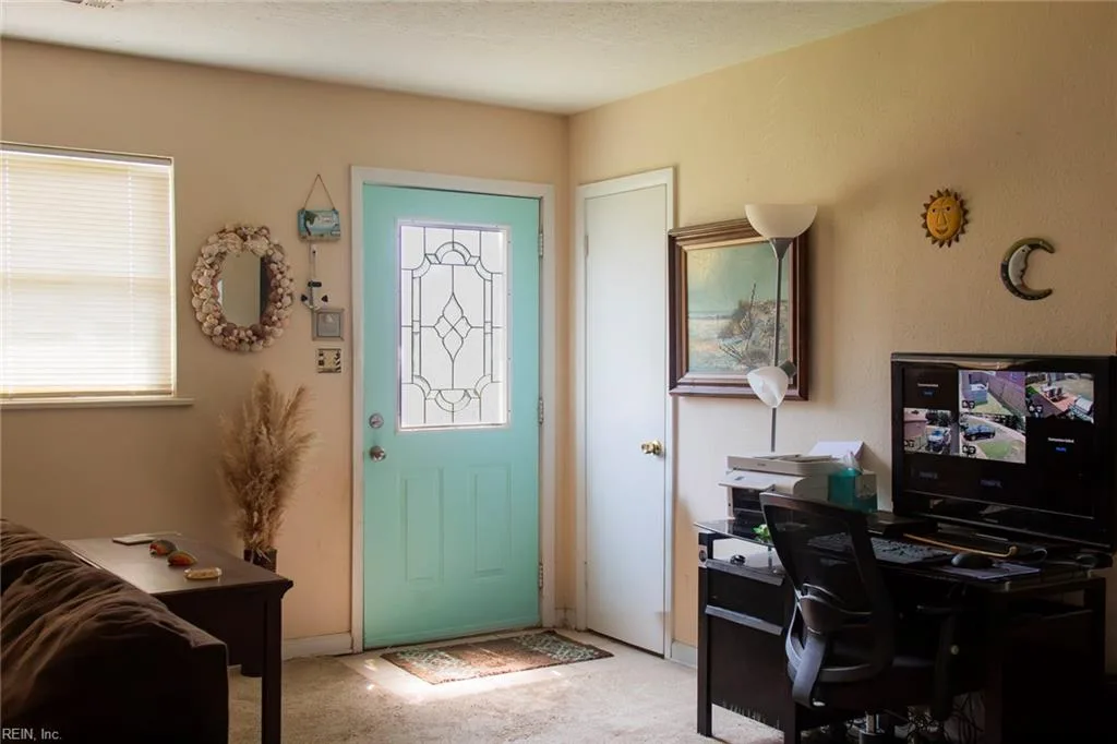 641 Nottingham DR, HAMPTON VA 23669 - Photo 5