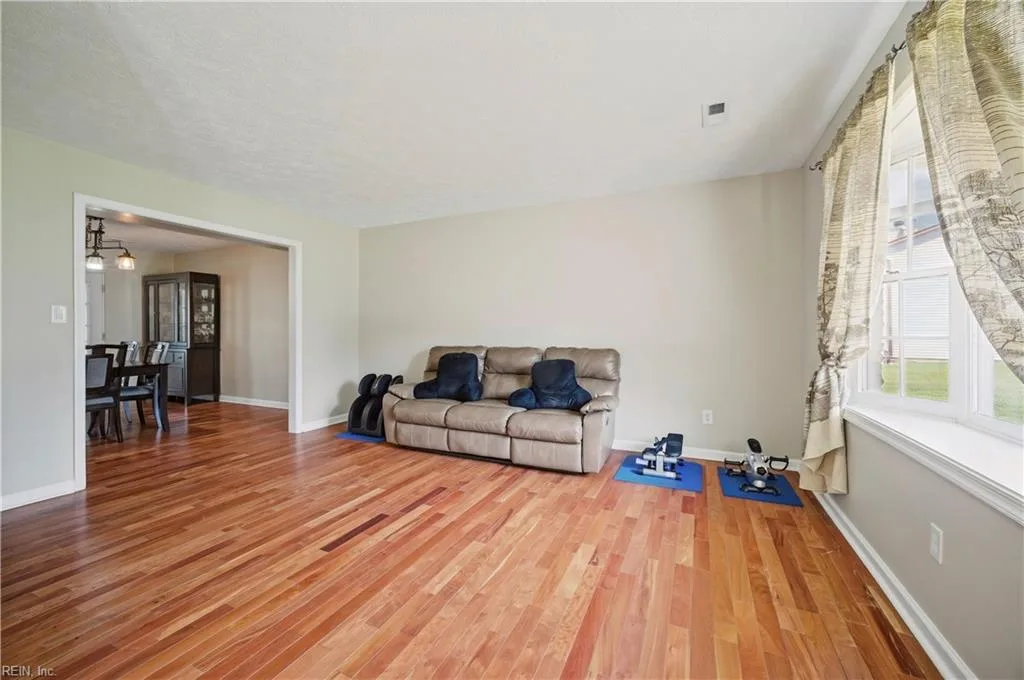 203 Skipper CT, HAMPTON VA 23669 thumb 7