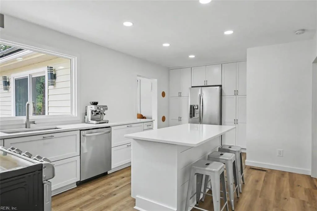 707 Waterview RD, YORKTOWN VA 23692 thumb 11