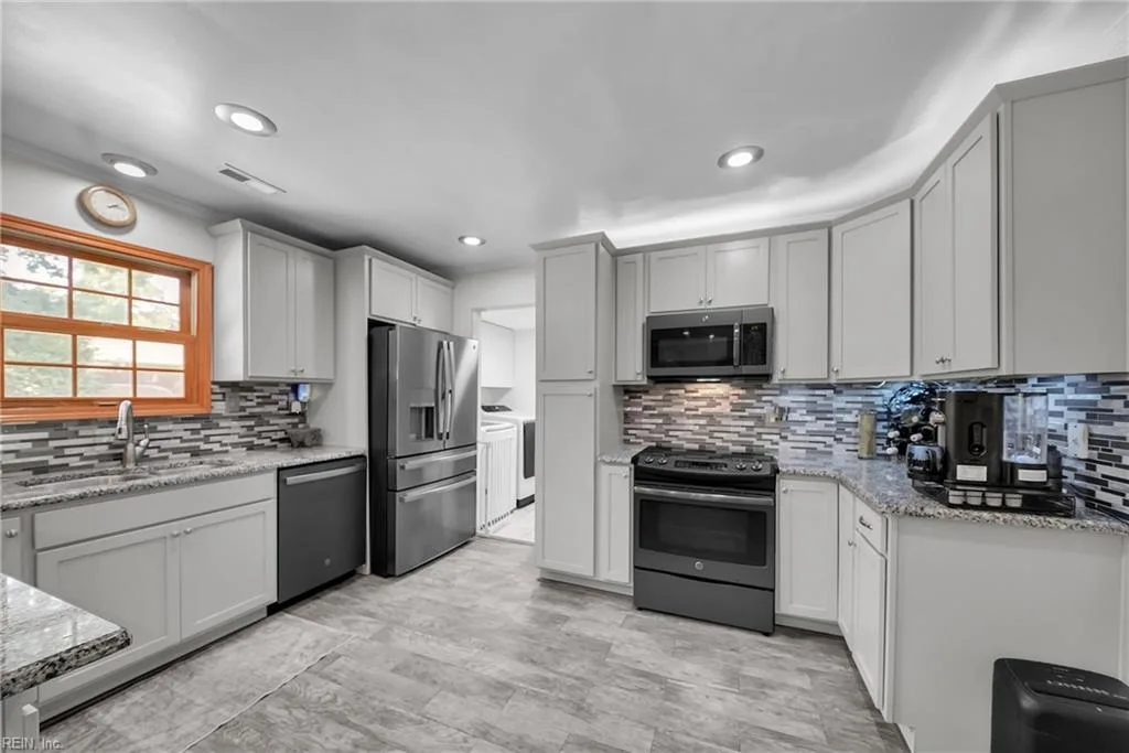 1840 Olympic DR, VIRGINIA BEACH VA 23456 thumb 11