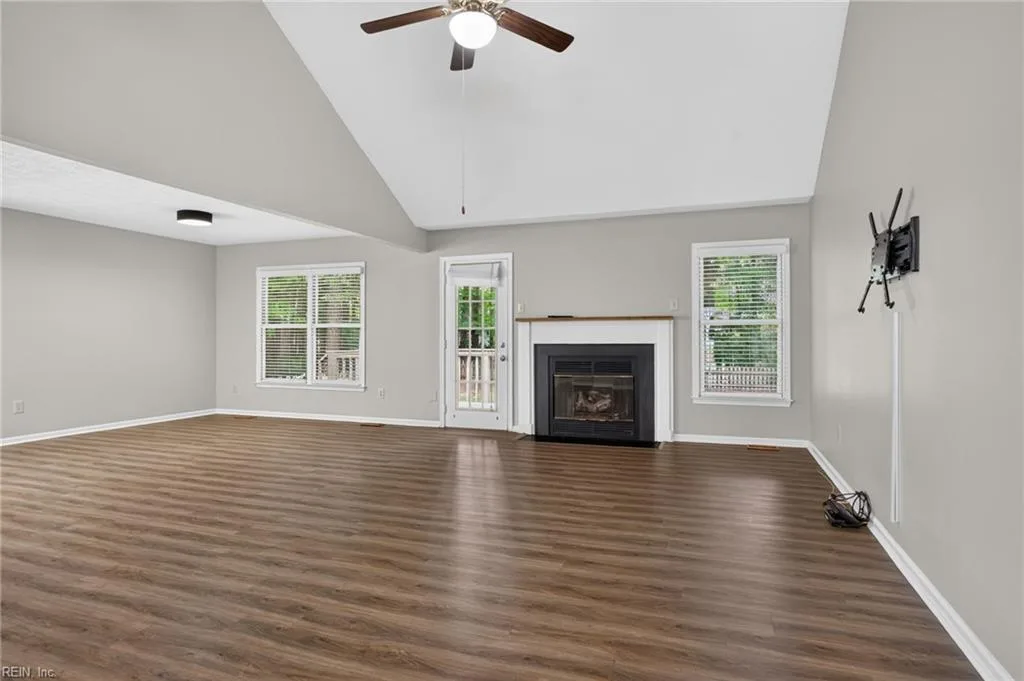 104 Blacksmith ARCH, YORKTOWN VA 23693 thumb 8