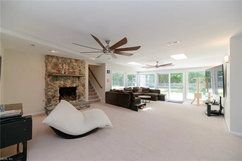 102 Stevens CT, YORKTOWN VA 23693 thumb 7
