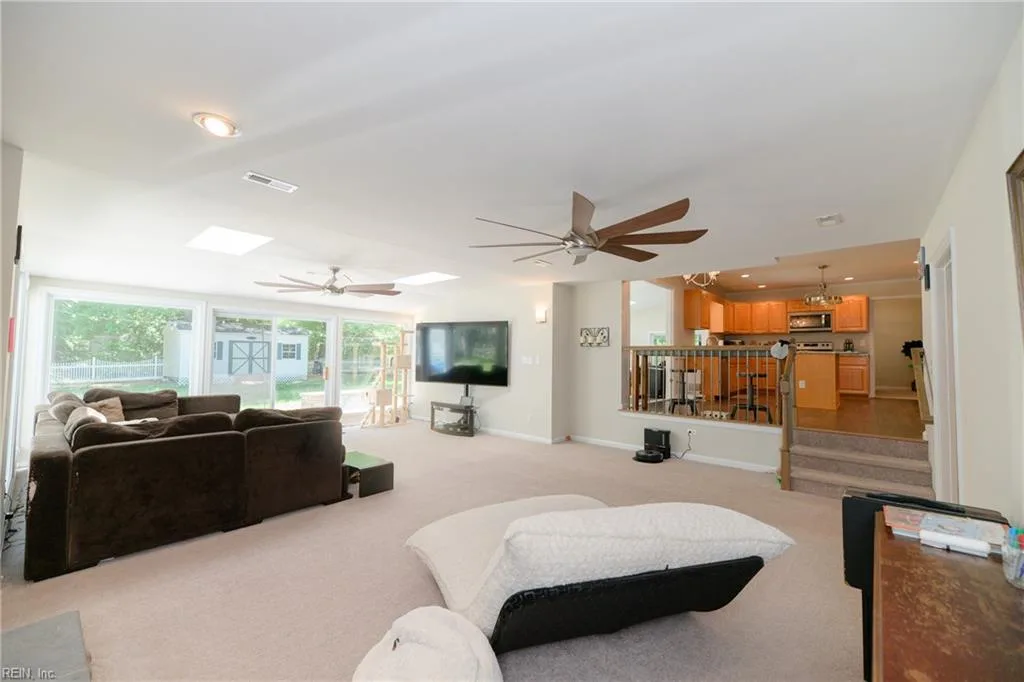 102 Stevens CT, YORKTOWN VA 23693 thumb 8