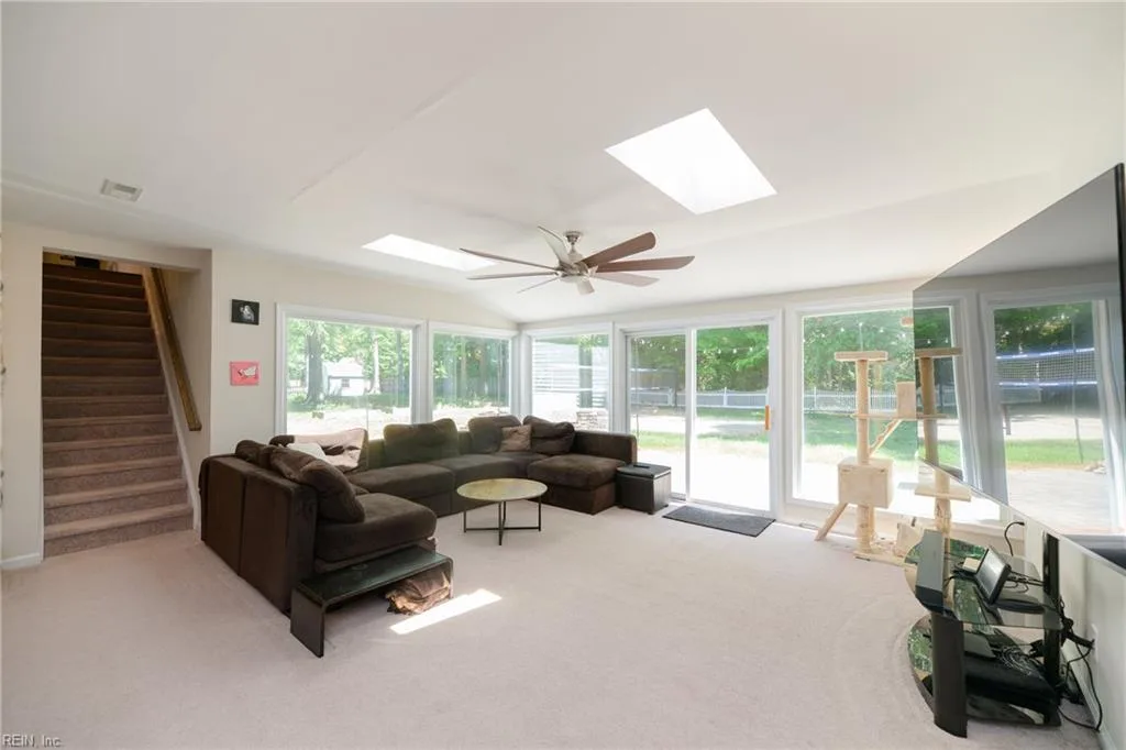 102 Stevens CT, YORKTOWN VA 23693 thumb 9