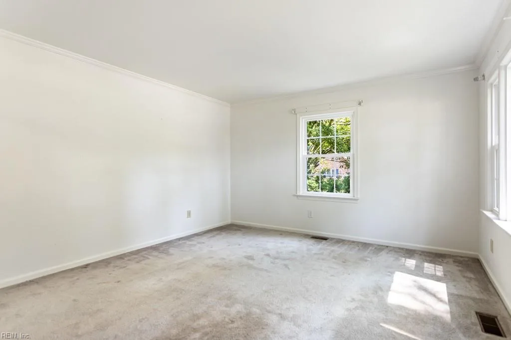 109 Rowe DR, POQUOSON VA 23662 thumb 10