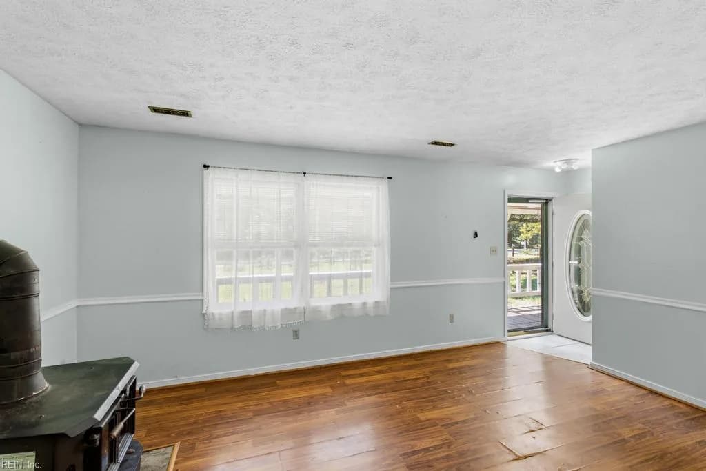6353 Bolling Brook LN, GLOUCESTER VA 23061 thumb 7