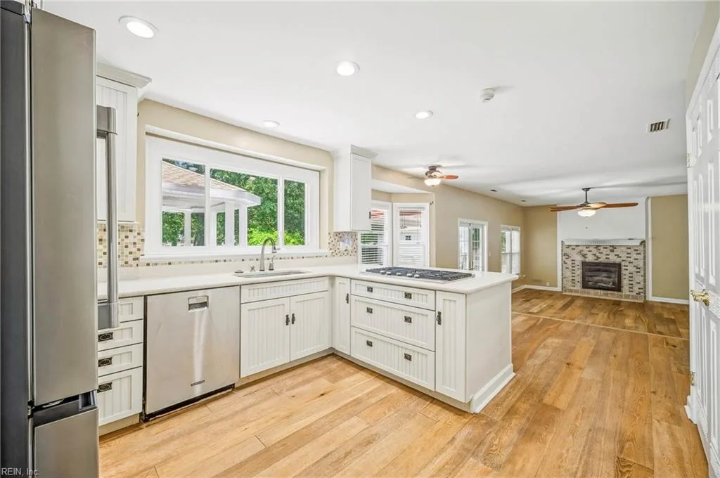 1209 Course View CIR, VIRGINIA BEACH VA 23455 thumb 9