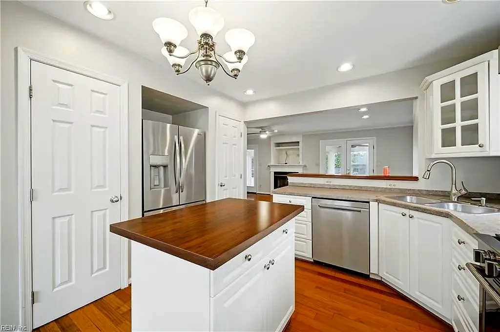 1626 Kingston AVE, NORFOLK VA 23503 thumb 9