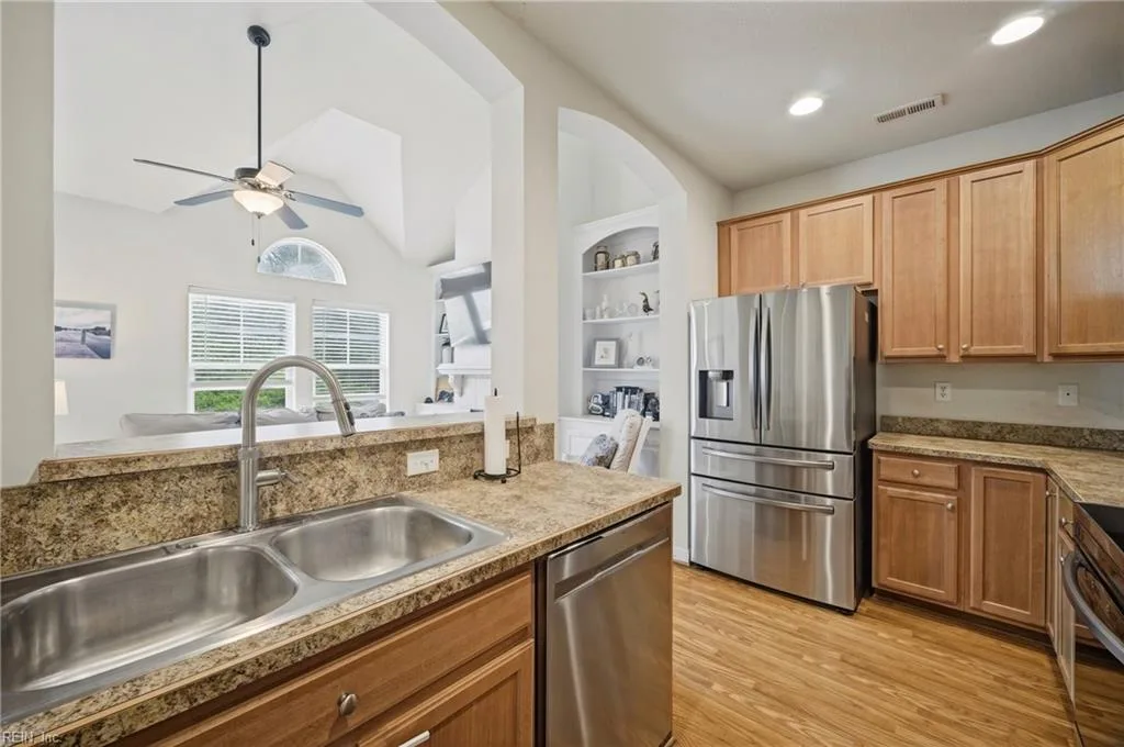 424 New London PL, VIRGINIABEACH VA 23454 thumb 12