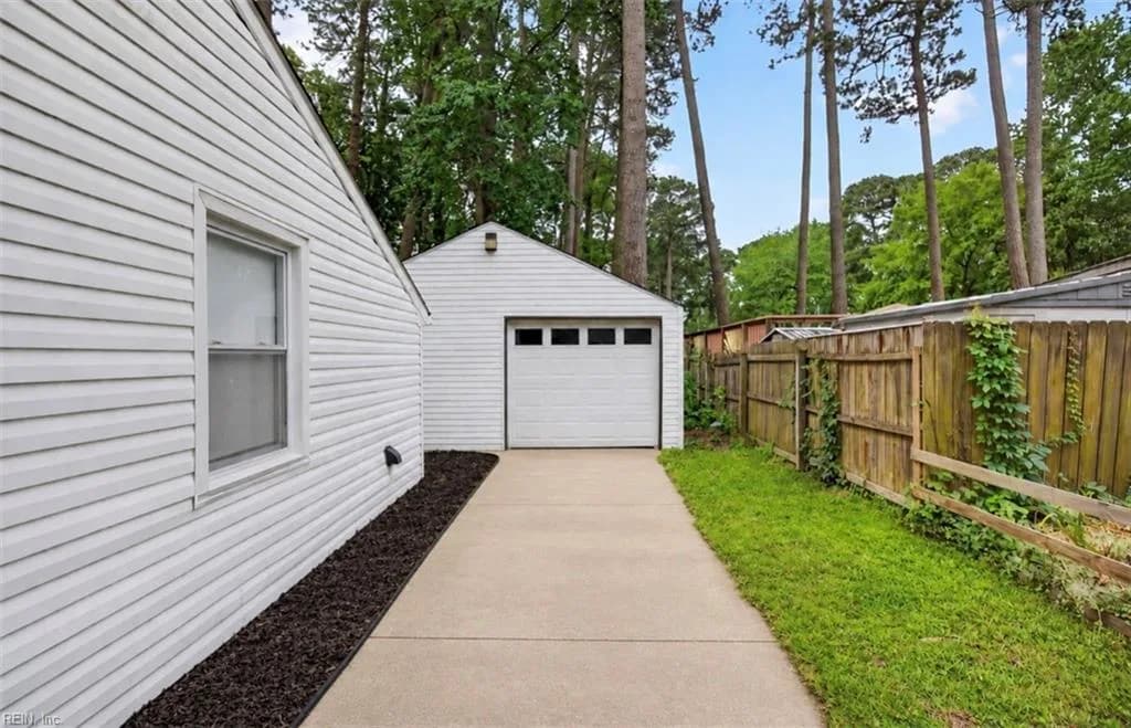 108 Clover ST, HAMPTON VA 23669 thumb 6