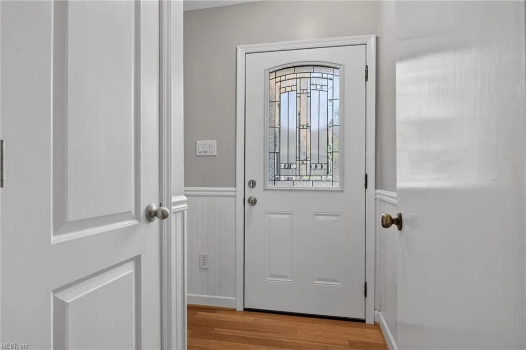 614 Woods RD, NEWPORT NEWS VA 23601 - Photo 5