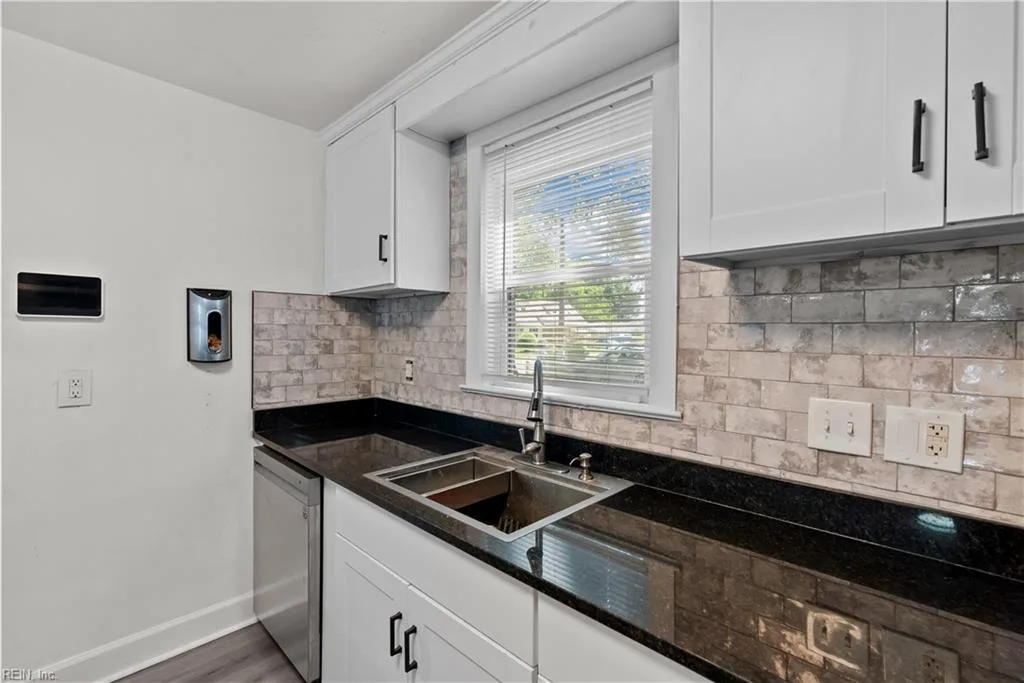 3105 Elm AVE, PORTSMOUTH VA 23704 - Photo 5