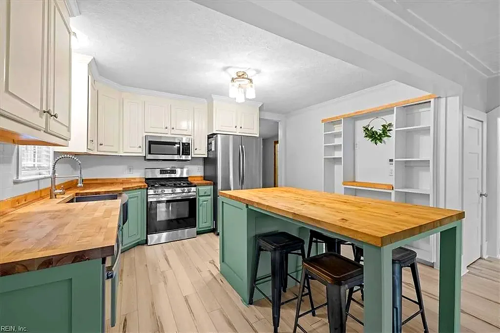 10270 Center ST, CARROLLTON VA 23314 thumb 10