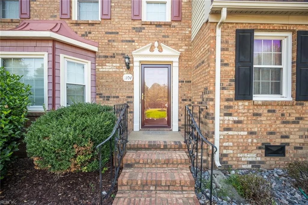 1404 River Birch RN, CHESAPEAKE VA 23320 - Photo 4