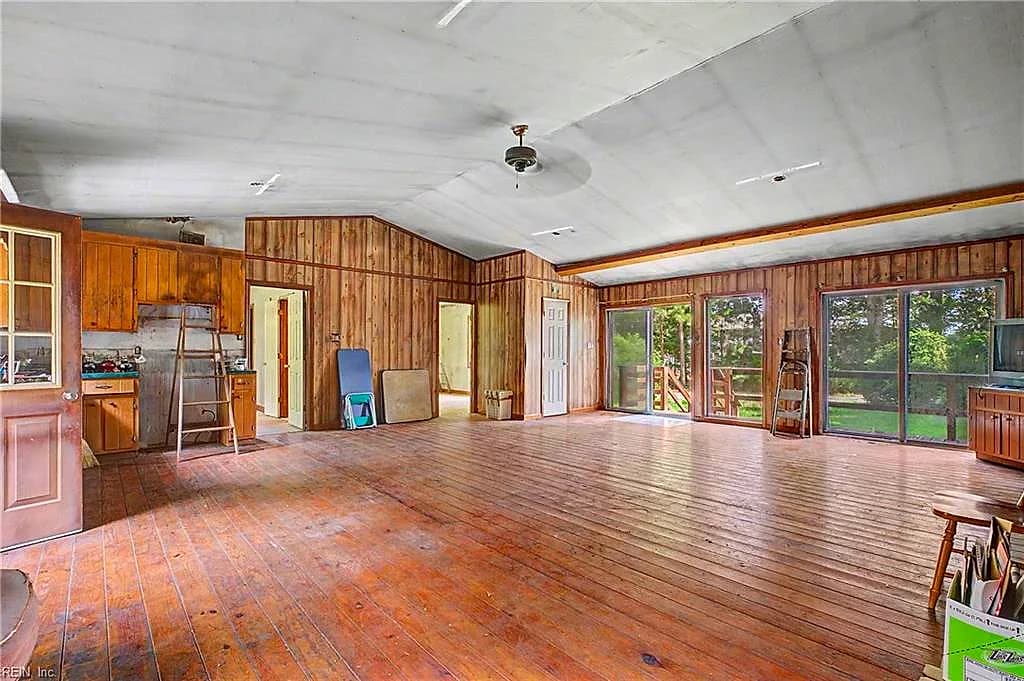 450 Hicks RD, HUDGINS VA 23076 thumb 7