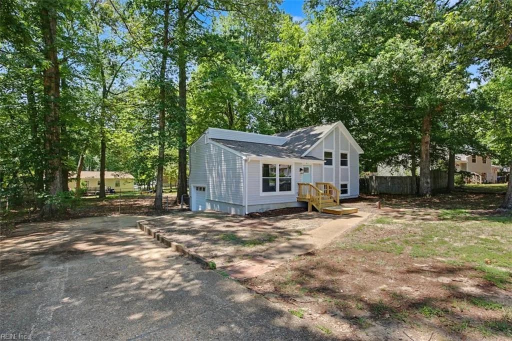 87 Stanley DR, NEWPORT NEWS VA 23608 - Photo 4