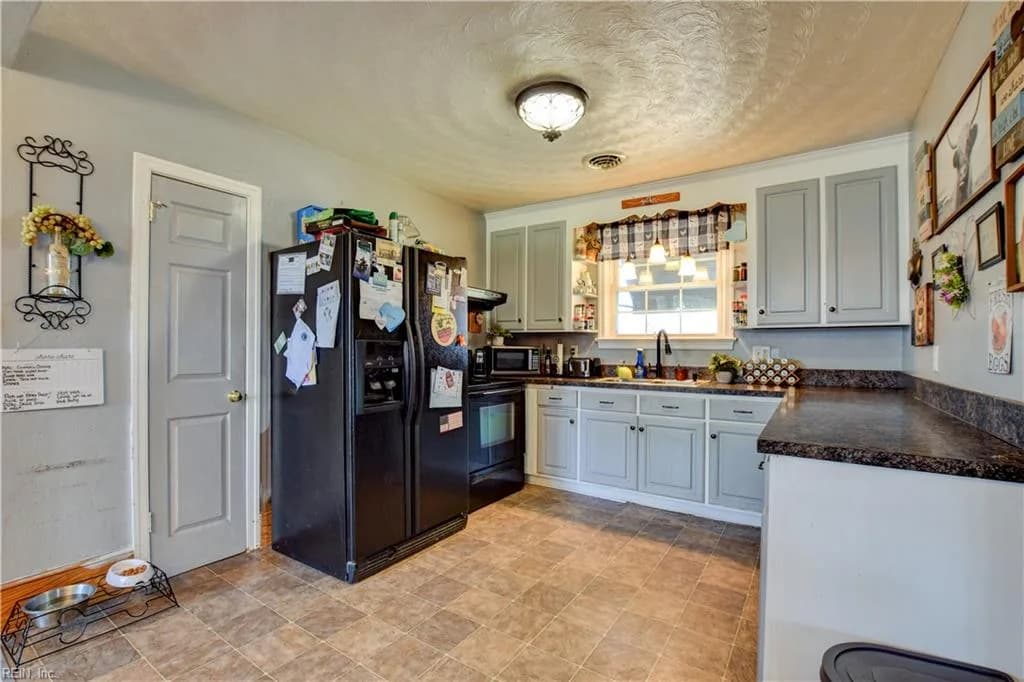 44 N Court ST, WINDSOR VA 23487 thumb 11