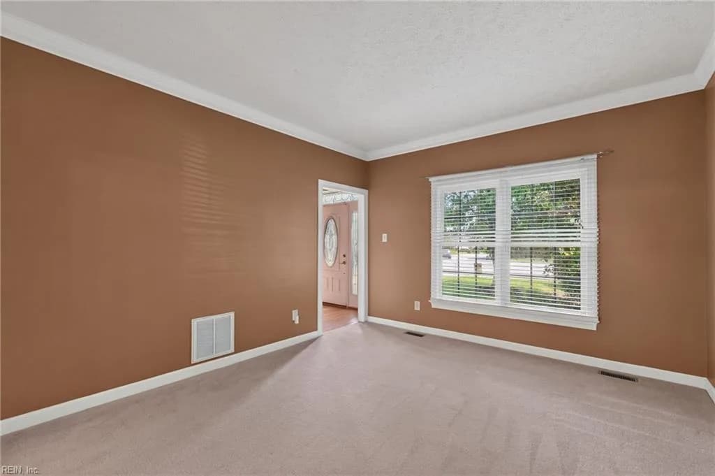 212 Halles RN, YORKTOWN VA 23693 thumb 12