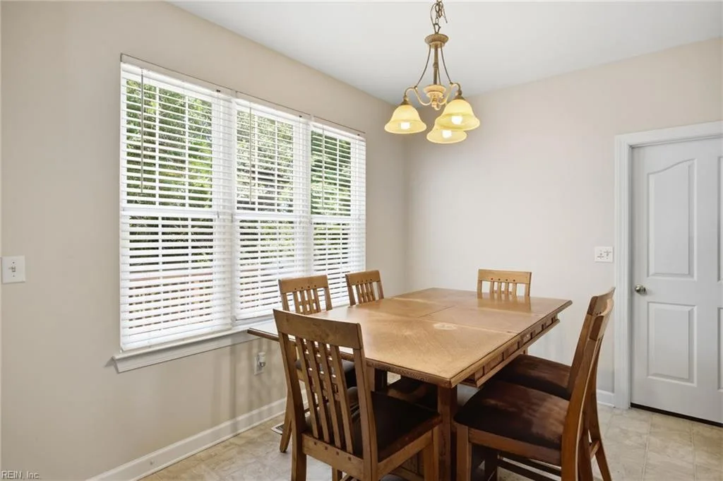 3126 N Stonebridge DR, NORFOLK VA 23504 thumb 12