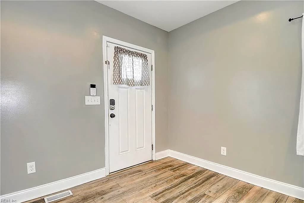 224 Taylor AVE W, HAMPTON VA 23663 thumb 6