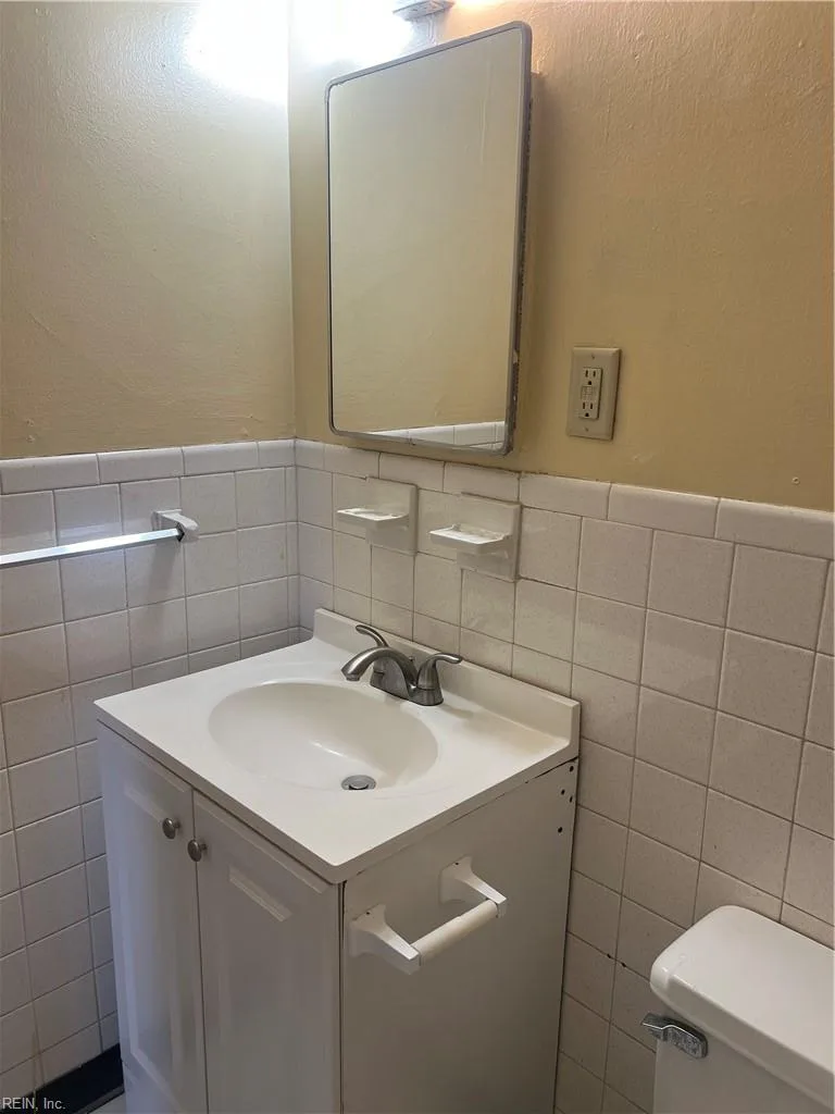 2057 E Ocean View AVE, NORFOLK VA 23503 thumb 8