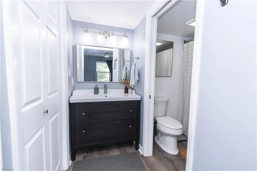 100 Burnt Bridge WAY #E, YORKTOWN VA 23692 thumb 12