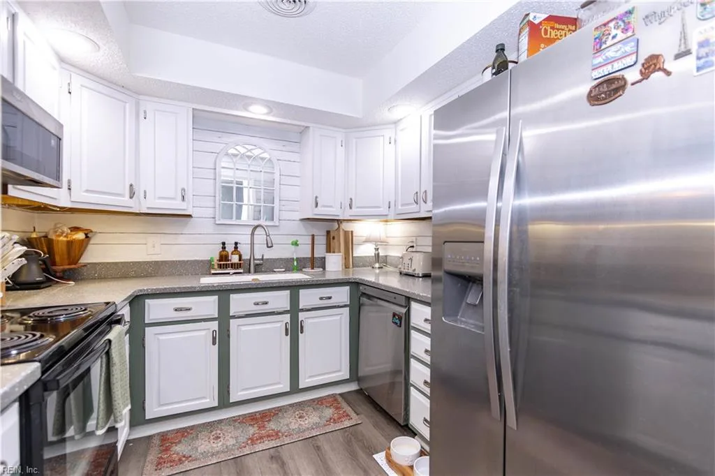 100 Burnt Bridge WAY #E, YORKTOWN VA 23692 thumb 8