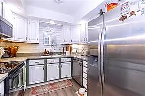 100 Burnt Bridge WAY #E, YORKTOWN VA 23692 thumb 8