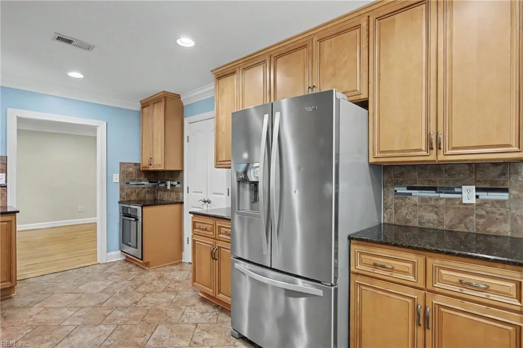 114 Winsome Haven DR, SEAFORD VA 23696 thumb 11