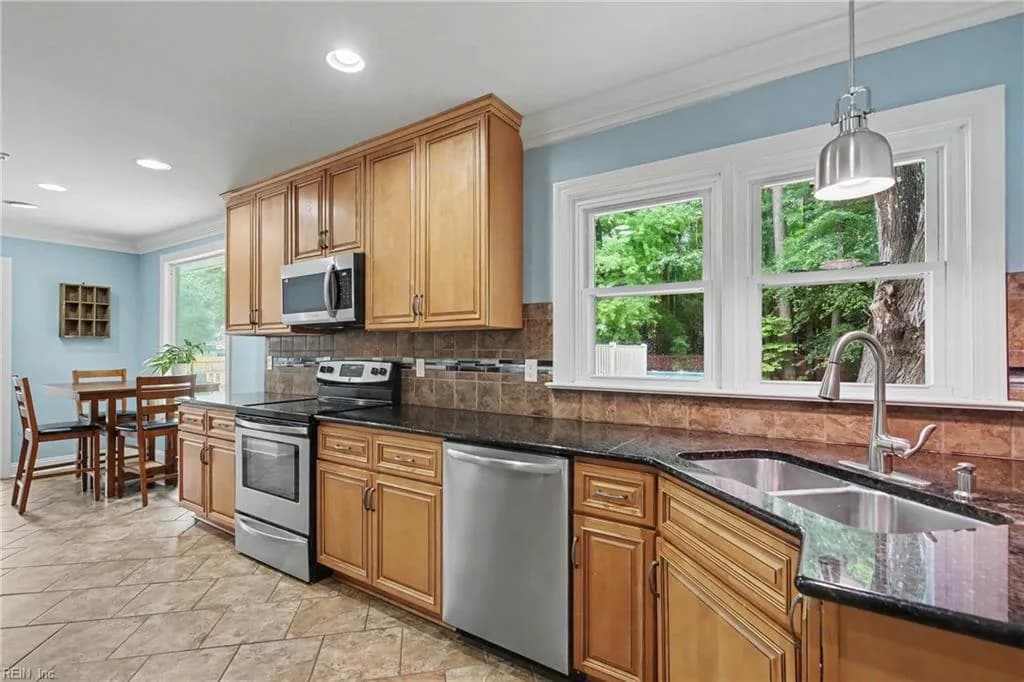 114 Winsome Haven DR, SEAFORD VA 23696 thumb 10