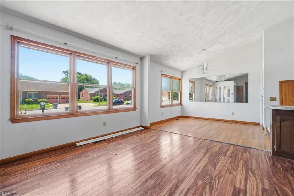 223 Woodbury Forrest DR, HAMPTON VA 23666 thumb 12