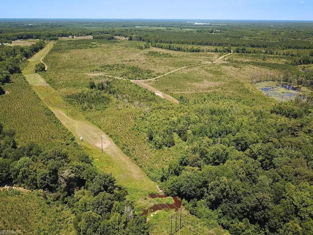 229 AC Moores Ferry RD, EMPORIA VA 23847 - Main photo