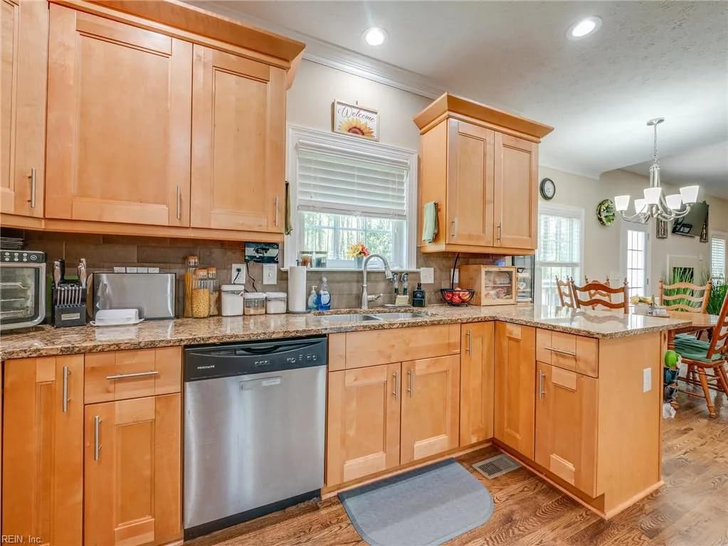 1098 Poquoson AVE, POQUOSON VA 23662 thumb 12