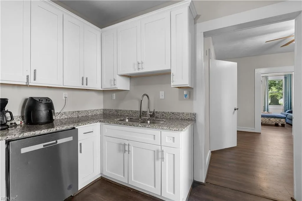 1914 North ST, PORTSMOUTH VA 23704 thumb 8