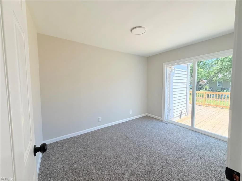 104 Heath LN, PORTSMOUTH VA 23701 thumb 9