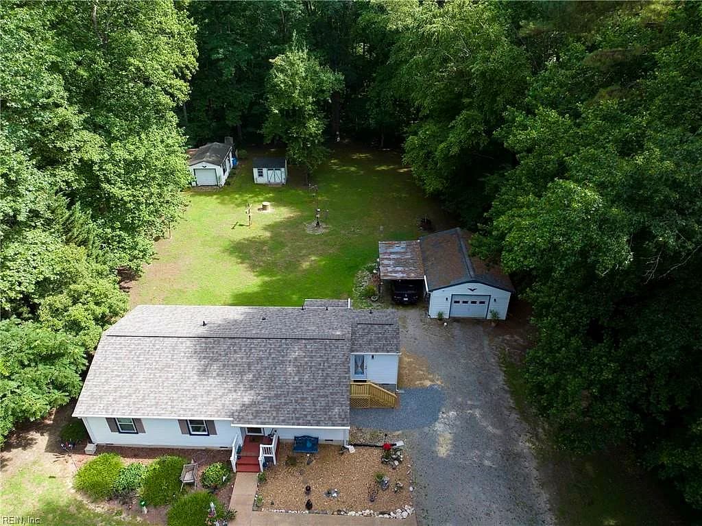 6394 Meadow DR, GLOUCESTER VA 23061 - Photo 4