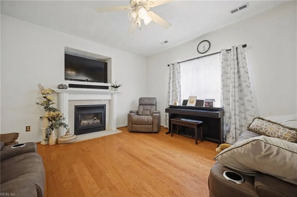 831 Holbrook DR, NEWPORT NEWS VA 23602 thumb 11