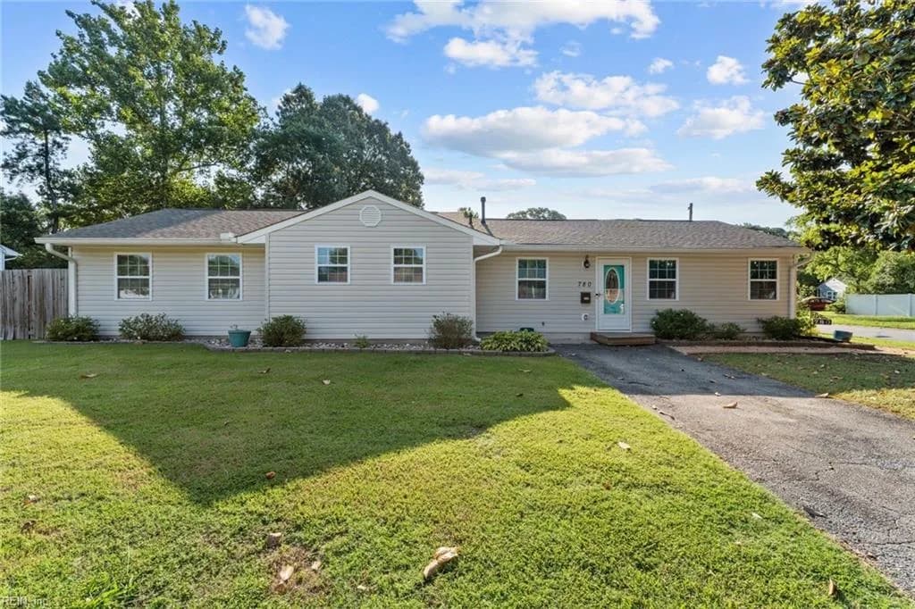 780 Meade LN, VIRGINIA BEACH VA 23455 - Main photo