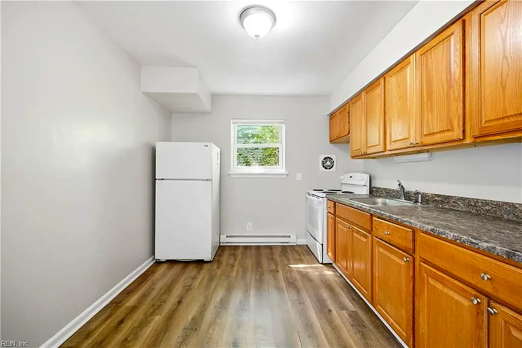 410 W 28th ST, NORFOLK VA 23508 thumb 12