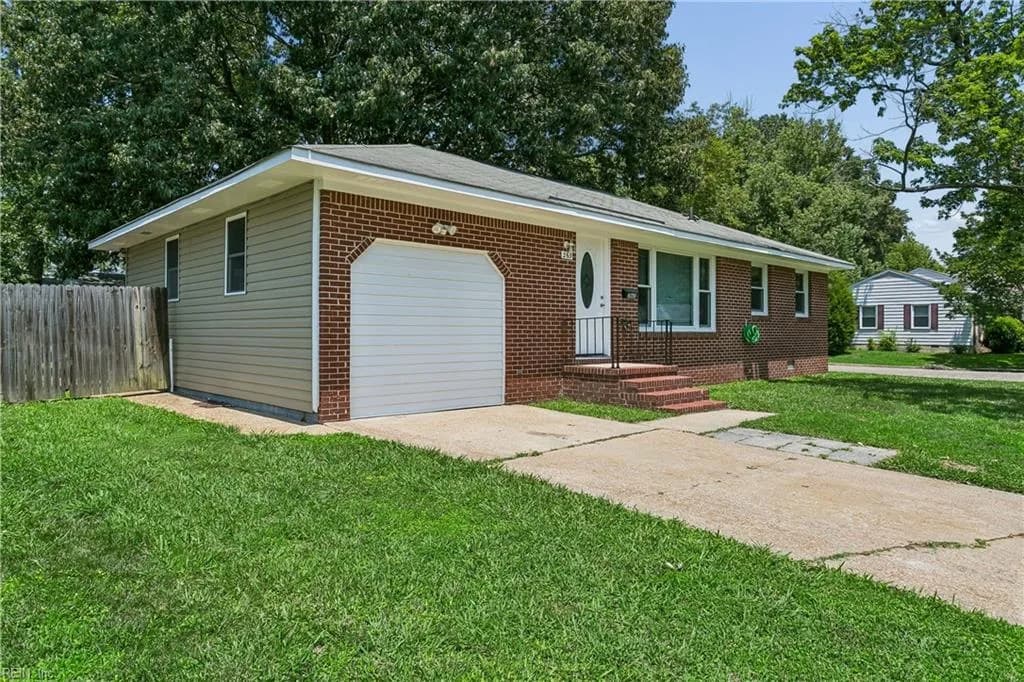 263 Exeter RD, NEWPORT NEWS VA 23602 - Photo 4