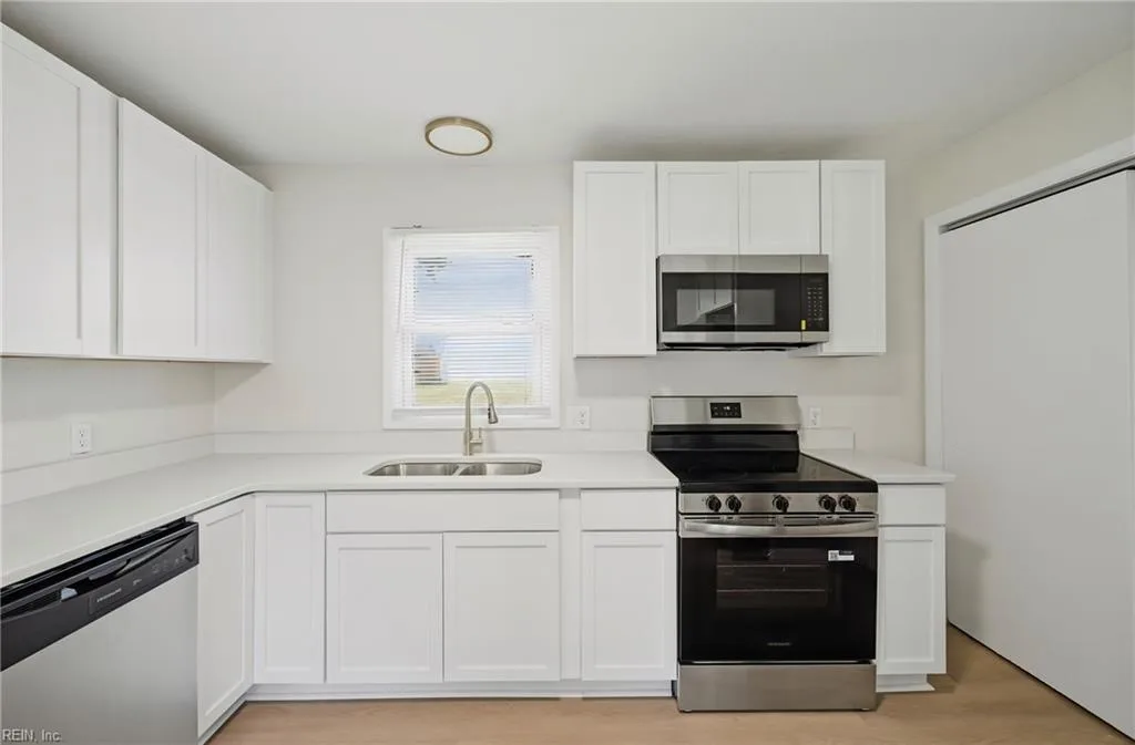 13408 Martha CIR, SMITHFIELD VA 23430 thumb 11