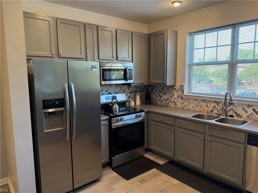 4332 Hillingdon BND #208, CHESAPEAKE VA 23321 - Photo 4
