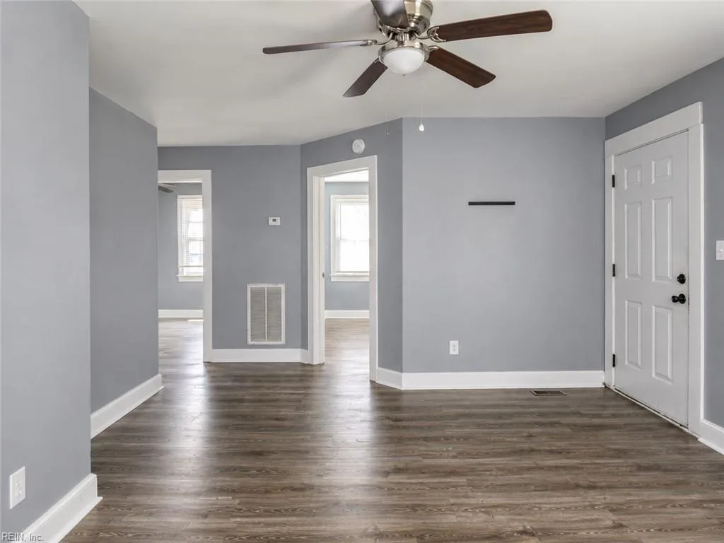 504 Homestead AVE #1, HAMPTON VA 23661 - Photo 4
