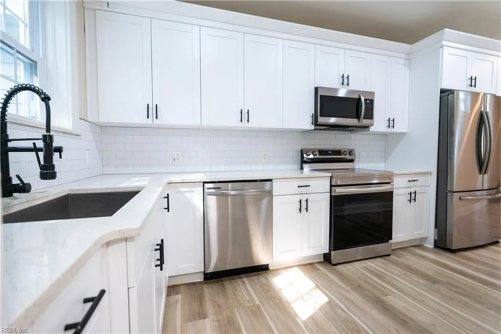 1407 Old Buckroe RD, HAMPTON VA 23663 thumb 9