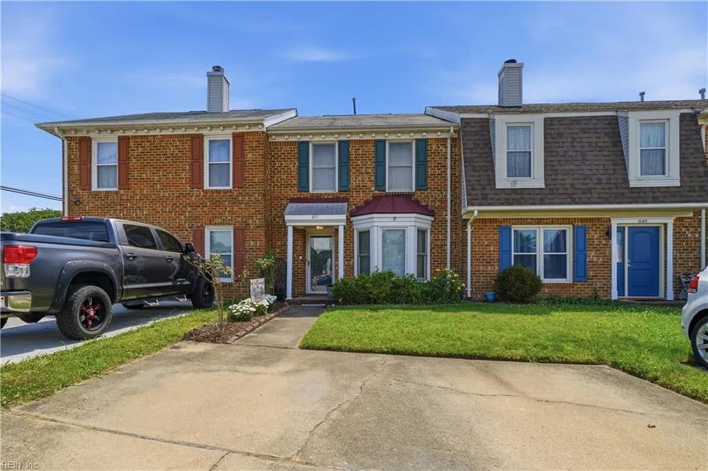 851 Sommerville CRES, CHESAPEAKE VA 23320 - Photo 3